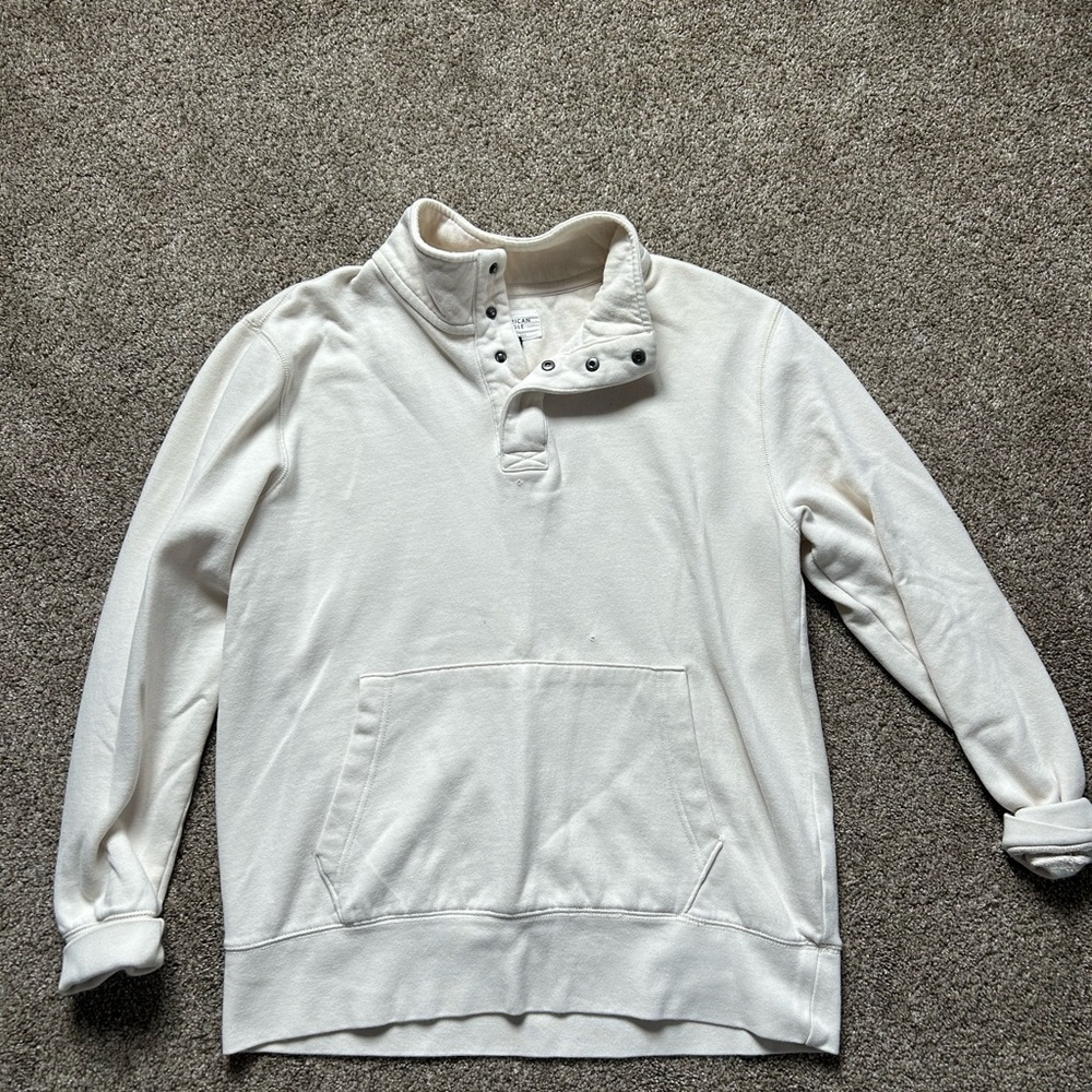 AE White Pullover Sweatshirt with Button Collar